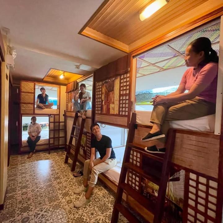 Balai Balai Capsule Hotel セブ市 エクステリア 写真